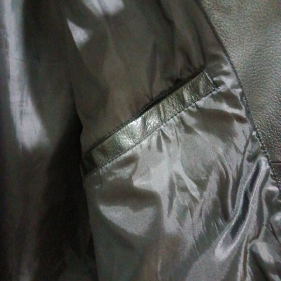 Mens Black Leather Motorcycle Jacket, Heavy, Lined Very Good! - Picture 4 of 10